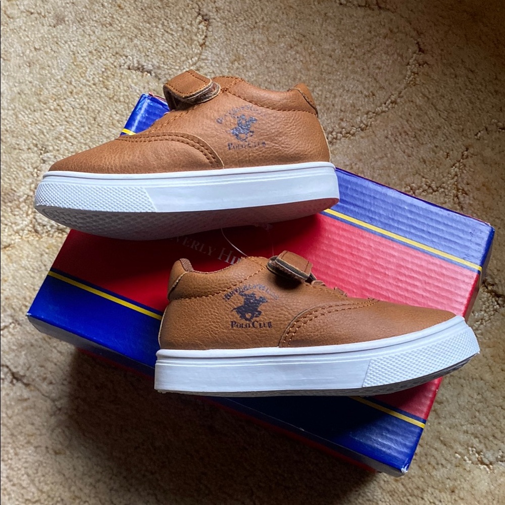 NIB Beverly Hills Polo Club kids Tan Sneakers